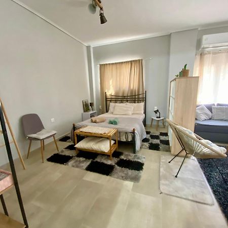 Xrysa'S Central City Apartment Mesolóngion المظهر الخارجي الصورة