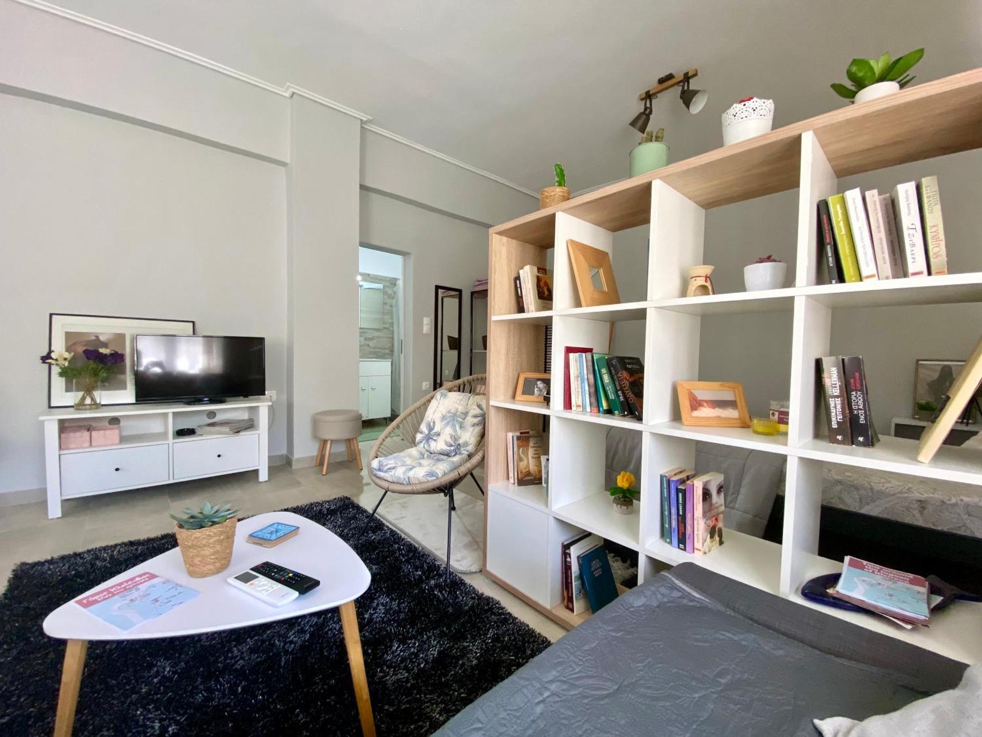 Xrysa'S Central City Apartment Mesolóngion المظهر الخارجي الصورة