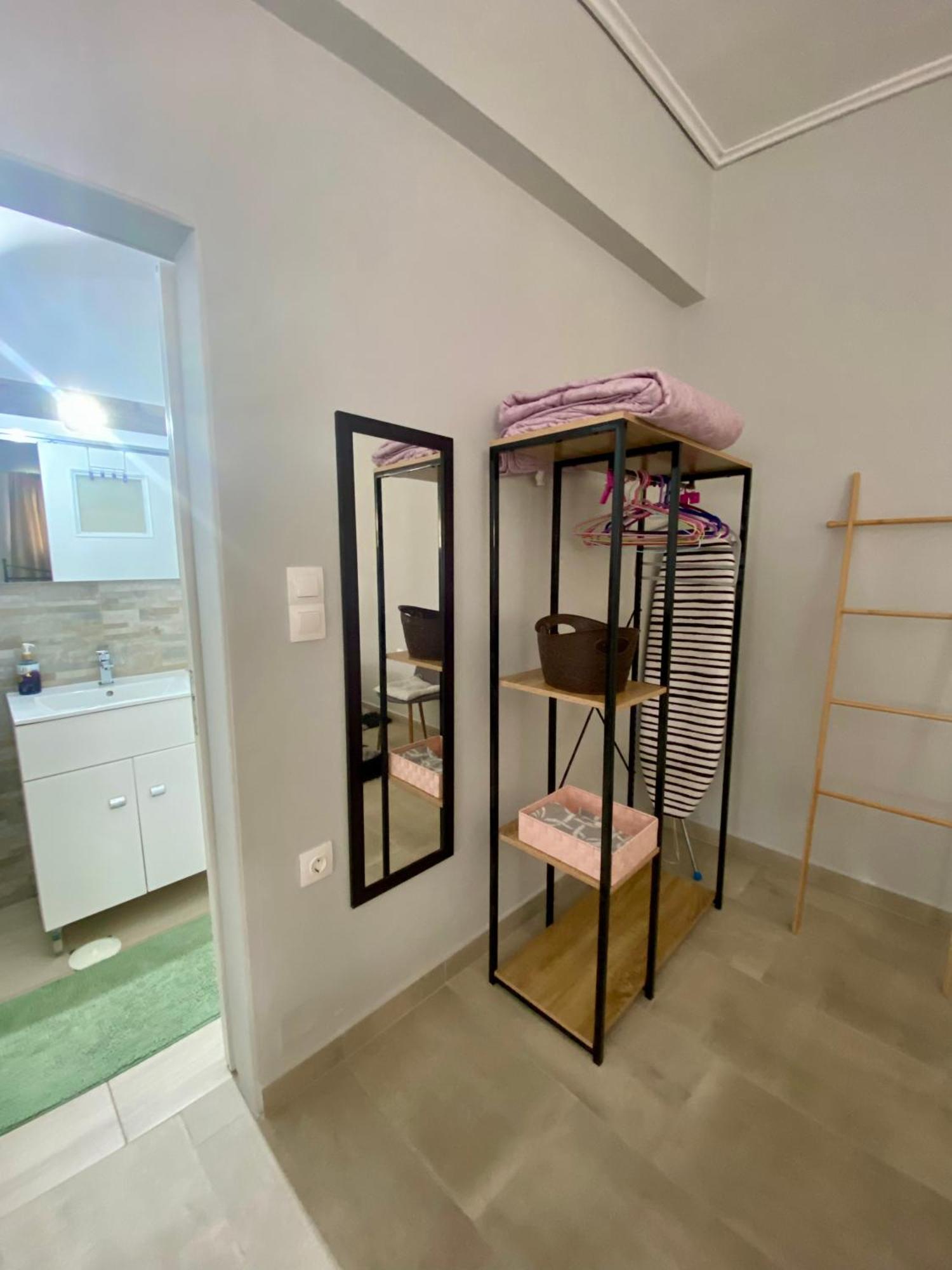 Xrysa'S Central City Apartment Mesolóngion المظهر الخارجي الصورة