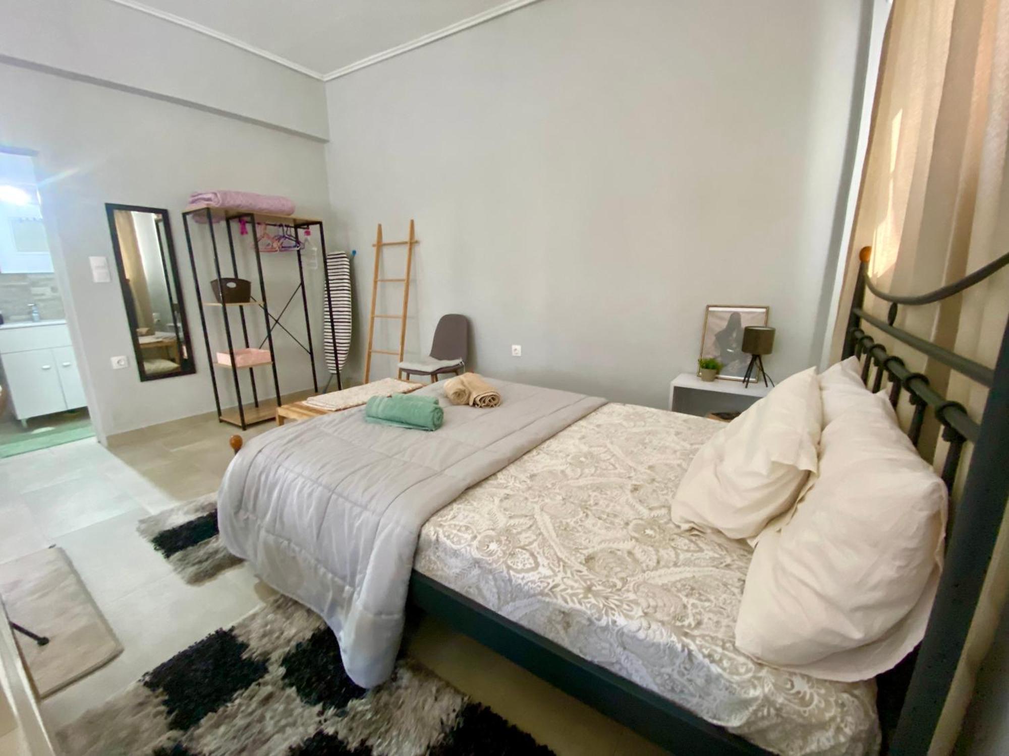 Xrysa'S Central City Apartment Mesolóngion المظهر الخارجي الصورة