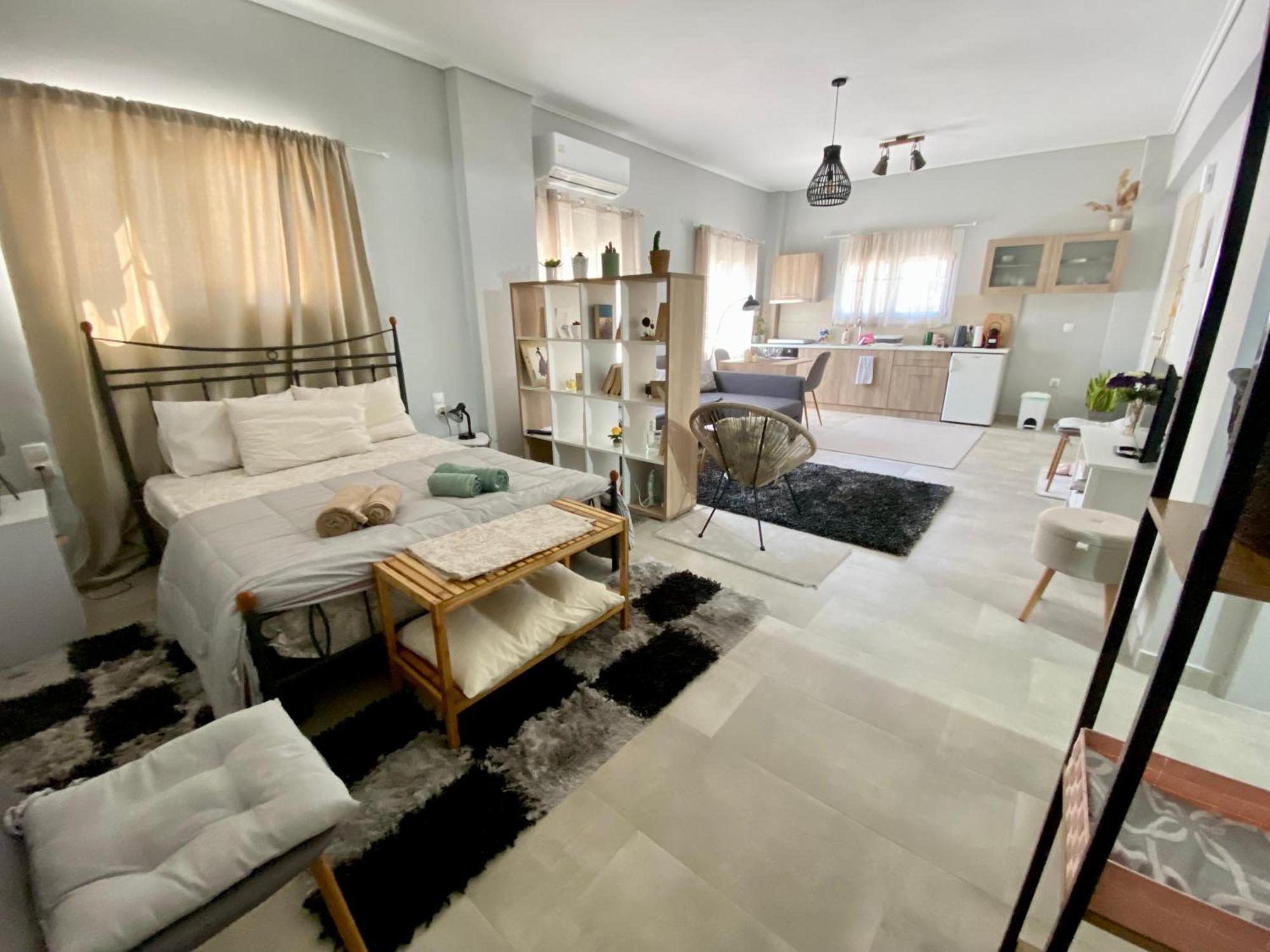 Xrysa'S Central City Apartment Mesolóngion المظهر الخارجي الصورة